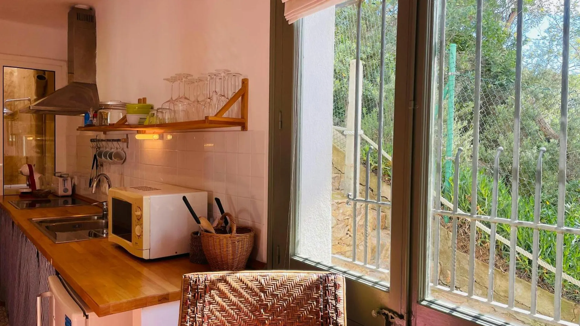 T1- Family Getaway 50M From The Beach Tamariu